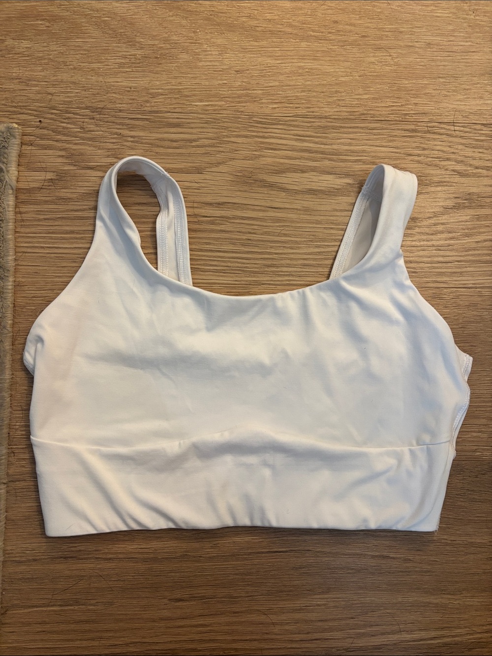 Gymshark White Wireless Scoop Bra